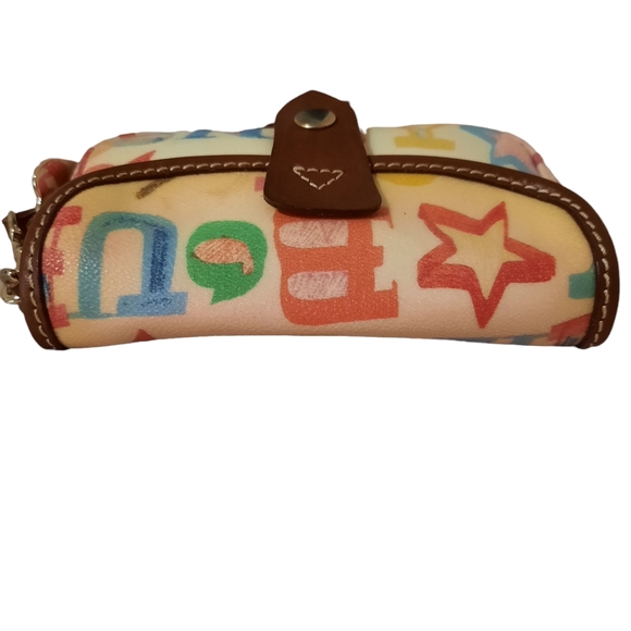 🔥🔥Dooney & Bourke Wristlet with Fun Graffiti Style Writing - Picture 7 of 9